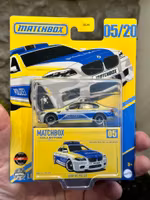 Skala 1/64 Matchbox - BMW M5 Police