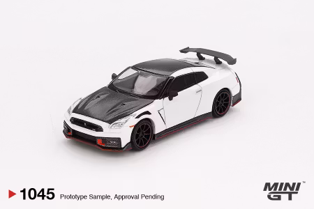 Skala 1/64 Nissan GT-R Nismo 2024 Brilliant White Pearl  fr MINI GT (GT1045)