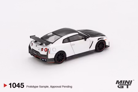 Skala 1/64 Nissan GT-R Nismo 2024 Brilliant White Pearl  fr MINI GT (GT1045)