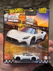 Skala 1/64 Hot Wheels Premium, Boulevard: Maserati MC20