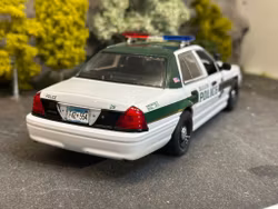 Skala 1/24 2006 Ford Crown Victoria "Fargo" fr Greenlight