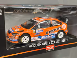 Skala 1/18 FORD FOCUS RS WRC – #6 Solberg fr SUNSTAR