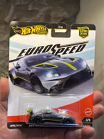 Skala 1/64 Hot Wheels Premium, Euro Speed: Aston Martin Vantage GTE
