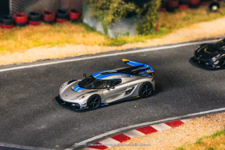 Skala 1/64 Koenigsegg Jesko Attack Silver fr Tramac Works - GLOBAL64
