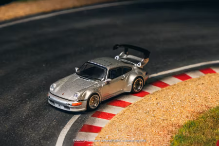 Skala 1/64 RWB 964, Silver fr TARMAC Works
