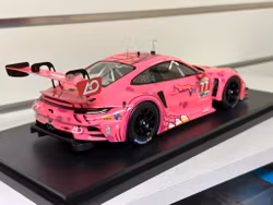Skala 1/18 PORSCHE 911 (992) GT3 R #77 AO  RACING DETROY GP 2025 fr Top Speed / TSM