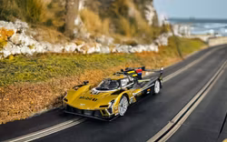 Skala 1/32 An. Scalextric Slot Car: C4586 Cadillac V-Series.R - Cadillac Racing No.01 - 12 Hours of Sebring 2024