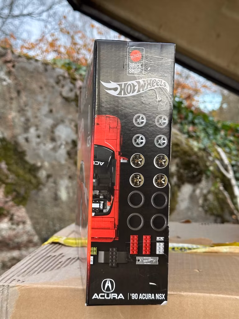 Skala 1/16 Hot Wheels 90' Acura NSX Byggset + Hot Wheels bil