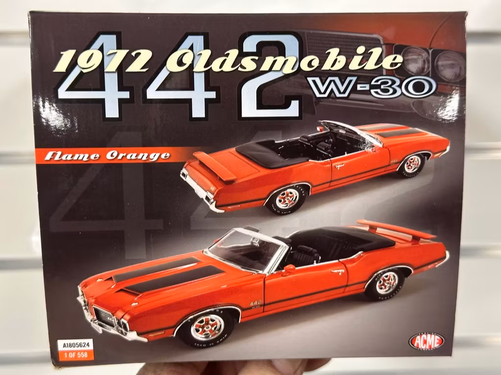 Skala 1/18 1972 Oldsmobile 442 W-30 Convertible fr Acme