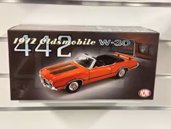 Skala 1/18 1970 Chevrolet Chevelle SS Convertible Restomod fr Acme