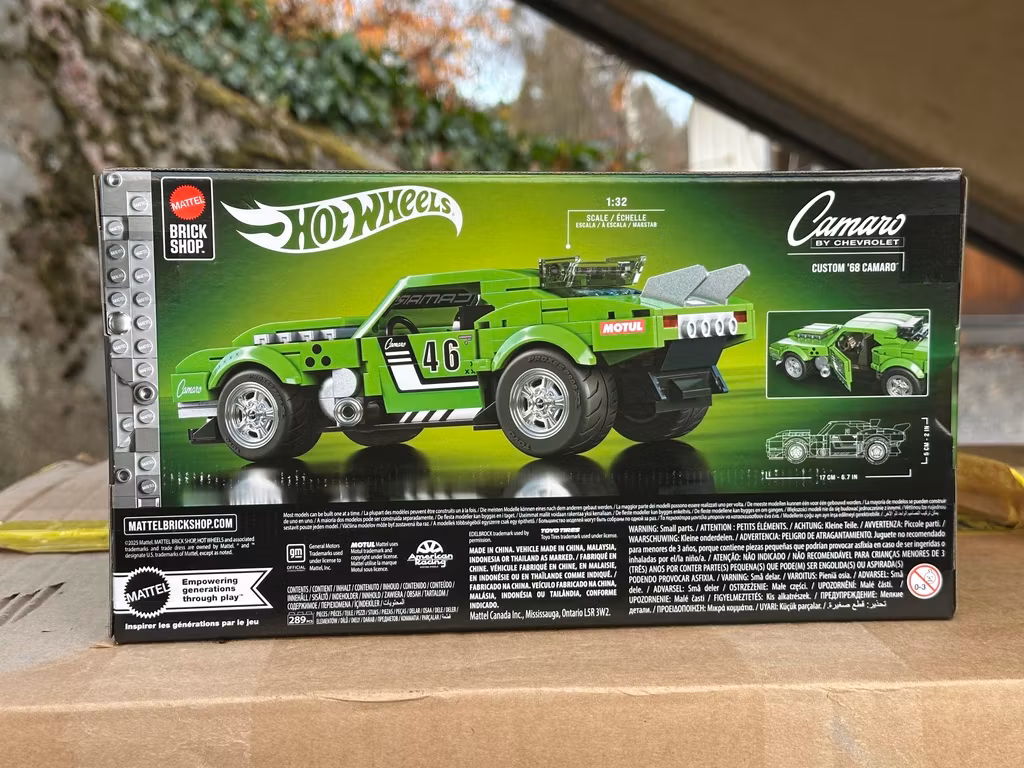 Skala 1/32 Hot Wheels *Speed series* Chevrolet Camaro Building Set + Hot Wheels car