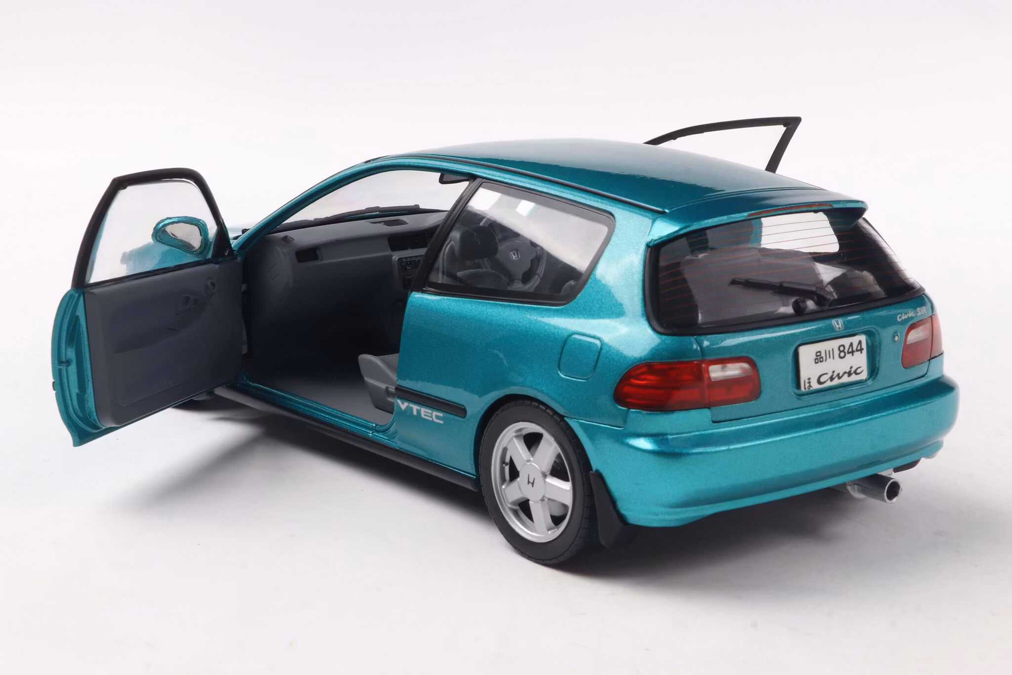 Skala 1/18 Honda Civic (EG6) – AZTEC GREEN PEARL – 1991 fr SOLIDO