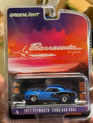 Skala 1/64 Greenlight: 1971 Plymouth Cuda 440 6BBL 60th Anniversary