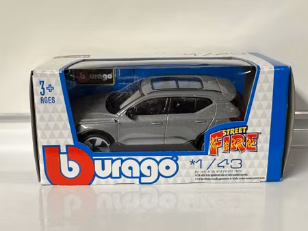 Skala 1/43 Volvo XC40, grey fr Bburago #18-30474