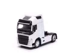 Skala 1/32 WELLY Transporter: VOLVO FH12 white