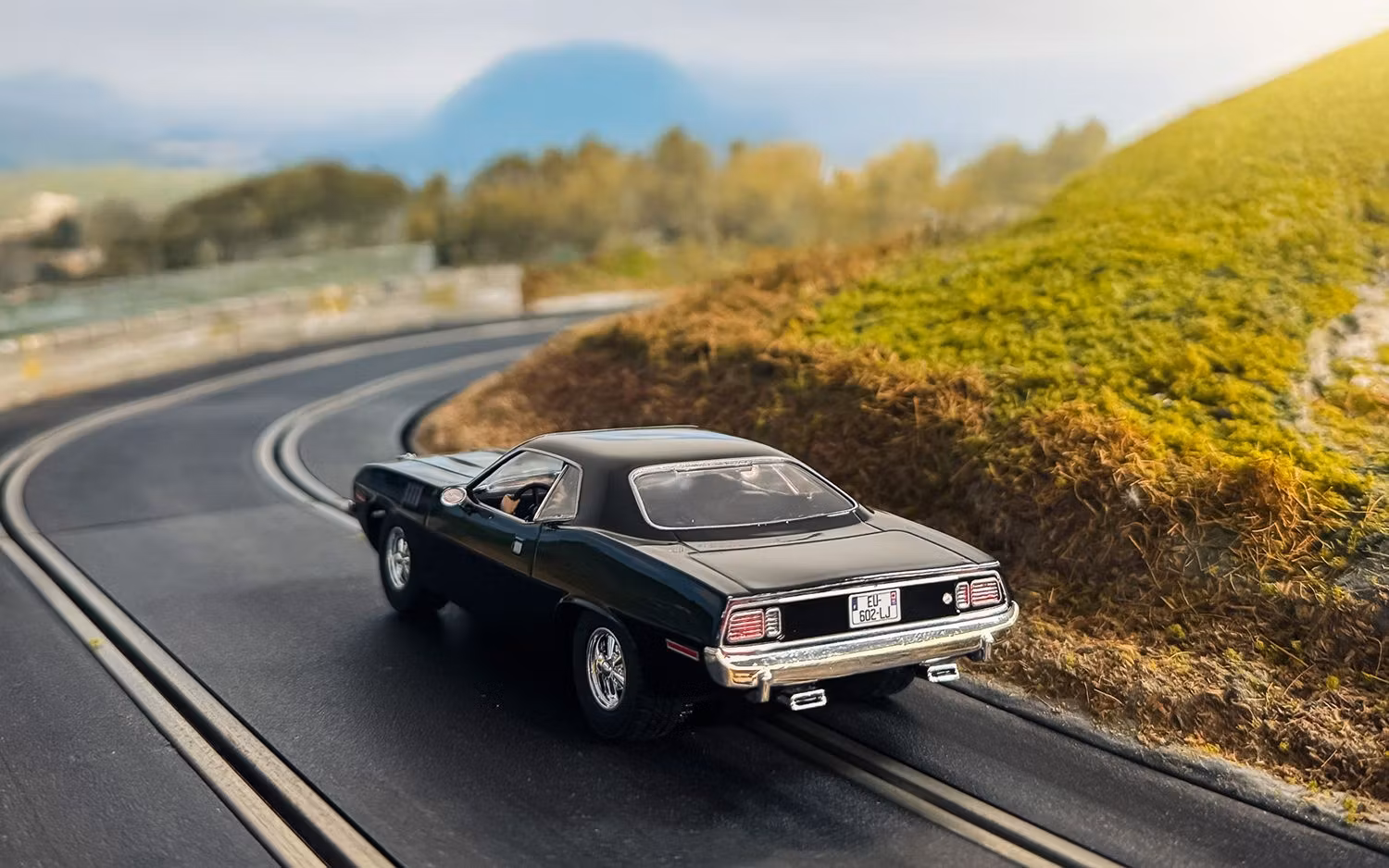 Skala 1/32 An. Scalextric Slot Car: C4595 Plymouth Barracuda - John Wick Chapter 4