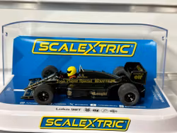Skala 1/32 An. Scalextric Slot Car: C4529 Lotus 98T - Ayrton Senna
