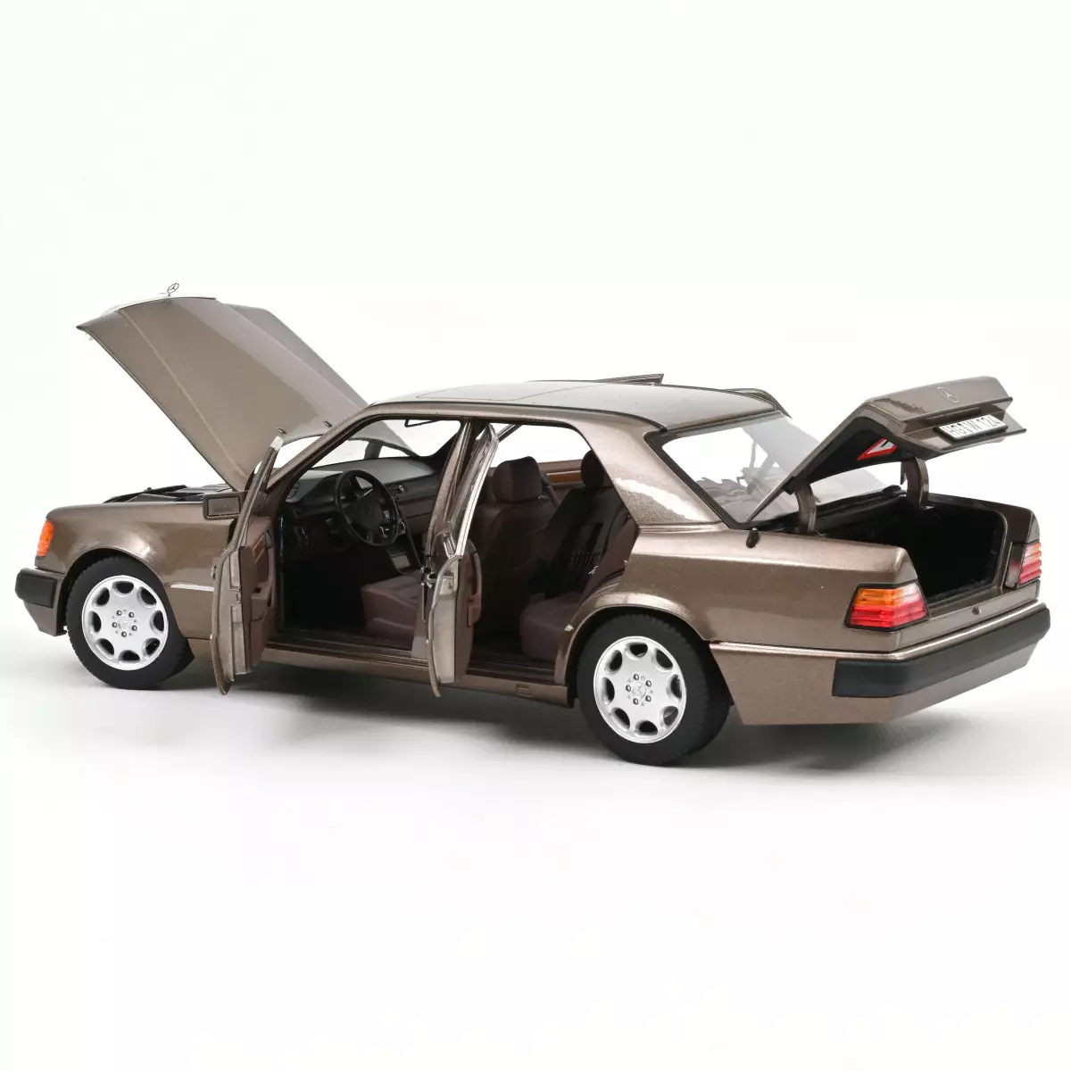 Skala 1/18 Mercedes-Benz 500 E 1990 Impala metallic fr Norev