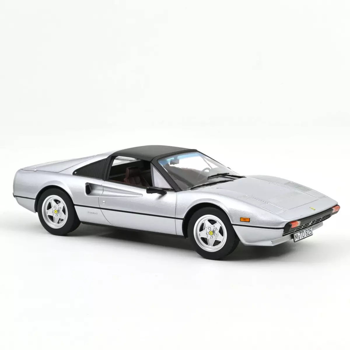 Skala 1/18 Ferrari 308 GTS 1982 Silver fr Norev