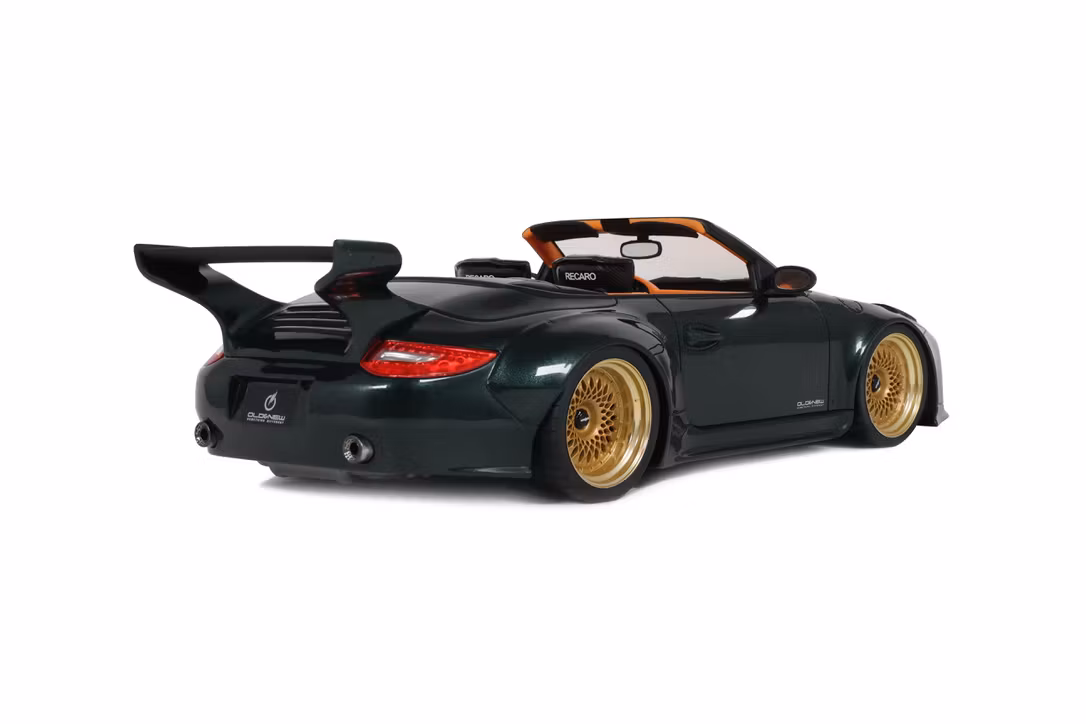 Skala 1/18 OLD & NEW TOKYO AUTO SALON GREEN 2024 (Porsche)fr GT Spirit (GT548)