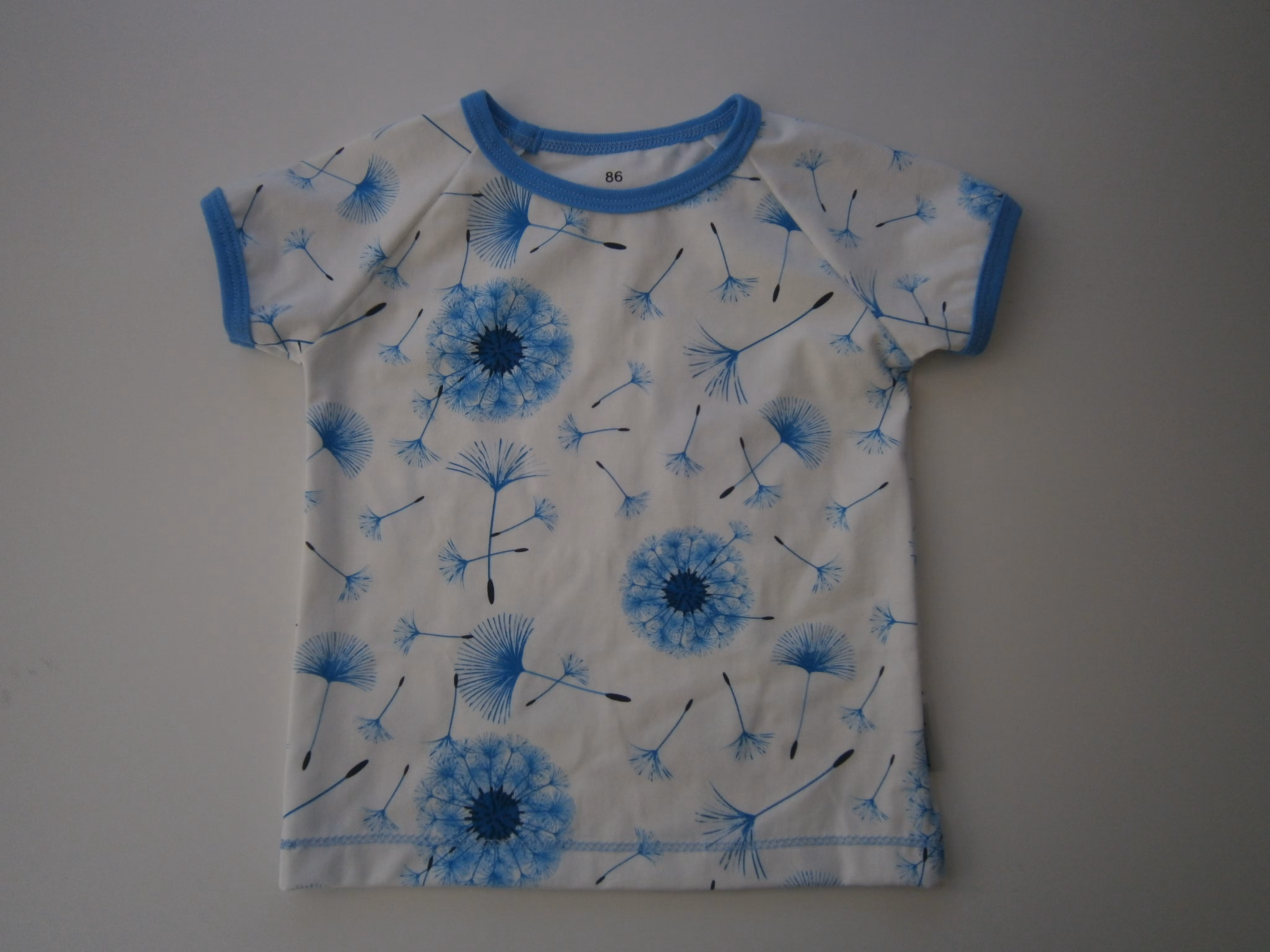 T-shirt Maskros blå
