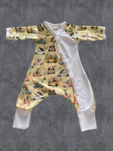 Baggydress med Bilar, svart. stl 44/46