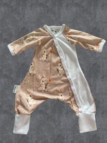 Baggydress med Kaniner.  stl 44/46