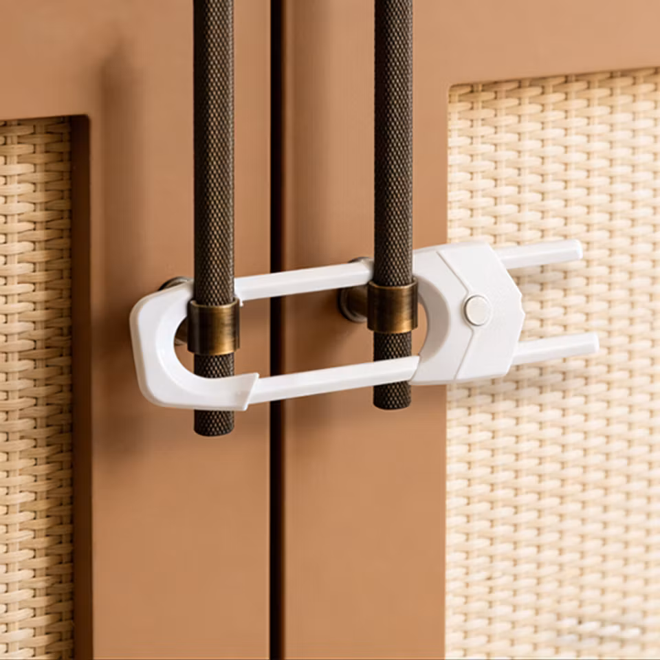 Bygellås till dubelldörrar