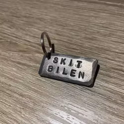 Nyckelring i smide: Skitbilen