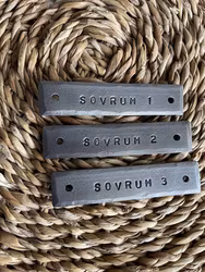 Smidesbricka med valfri text