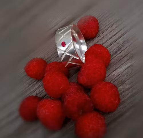 EIR silverring med rubin