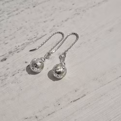 PISTILL örhängen i silver