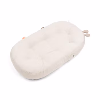 Done by Deer - Cozy lounger with activity arch