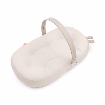 Done by Deer - Cozy lounger with activity arch