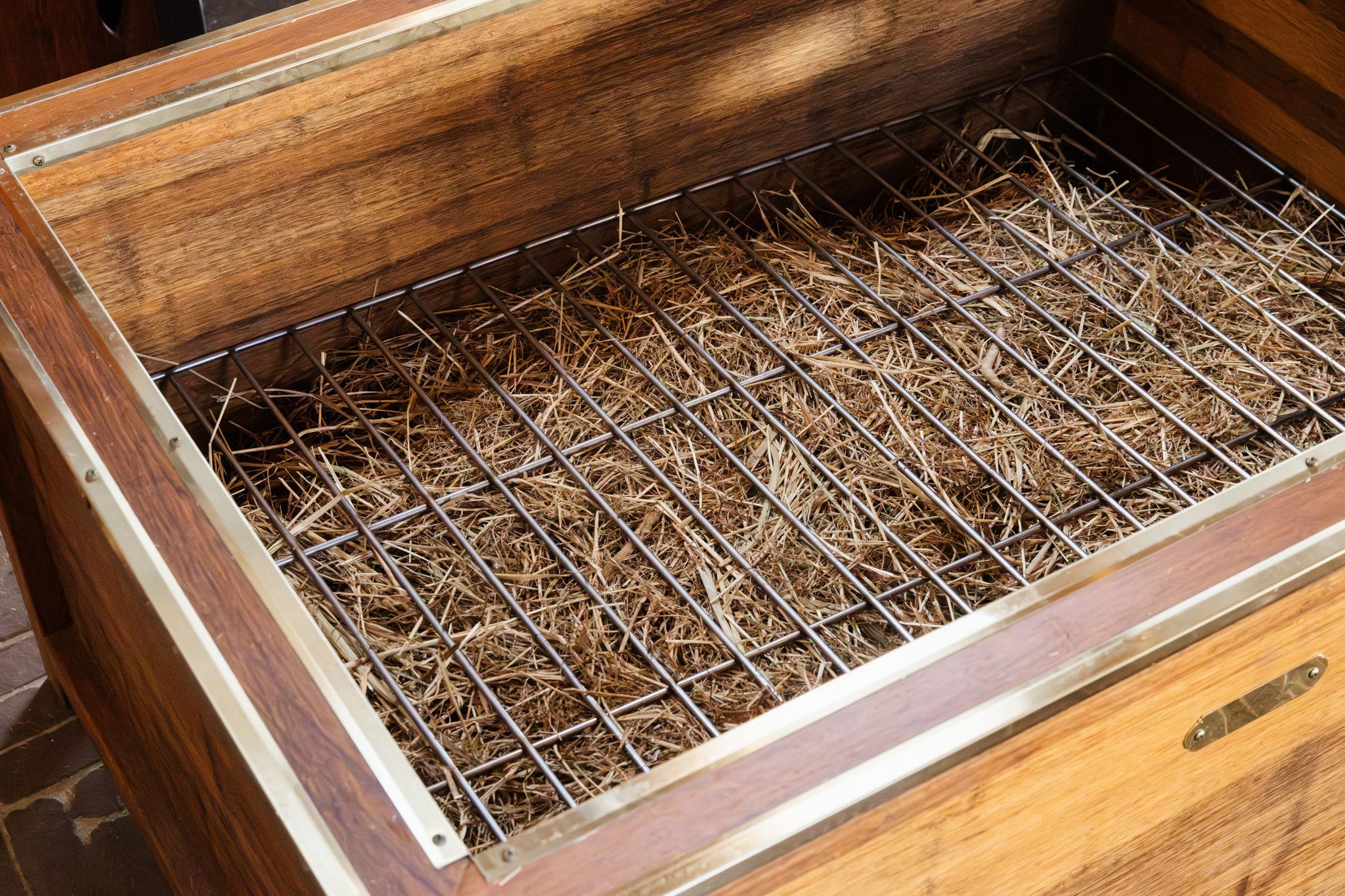 Grooming Deluxe Bamboo Slow Feeder