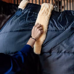 Kentucky Horsewear Sheepskin Nylon Walker Girth