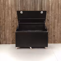 Grooming Deluxe Aluminium Horse Feed Bin With Wheels