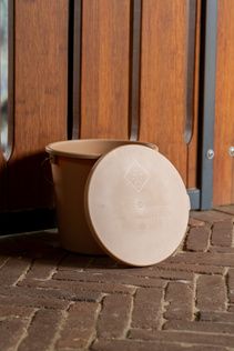 Grooming Deluxe Bucket with Lid 5L