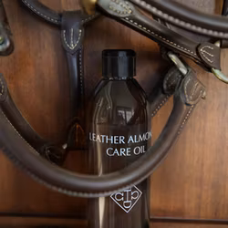 Grooming Deluxe Leather Almond Care Oil