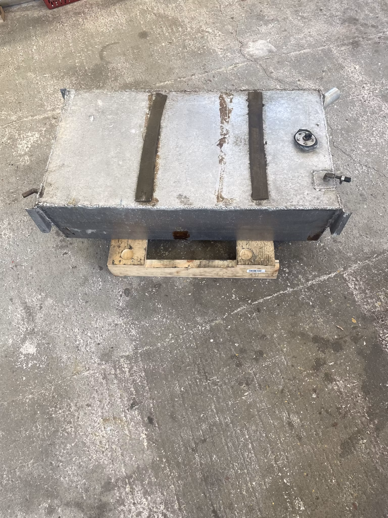 Bränsletank Aluminiumhttps://quickbutik.com/admin/products/edit/21