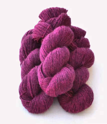 6/2-1143 Cerise mörk Gotland