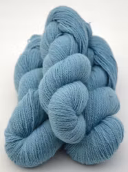 6/2-4131 Blåturkos på vit ull  90 gram