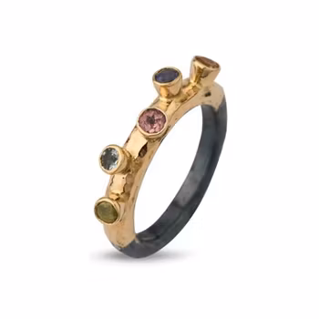 By Birdie Ring Sarah Stones