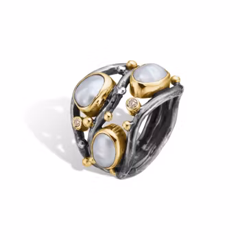 By Birdie Kepler White Keshi Ring