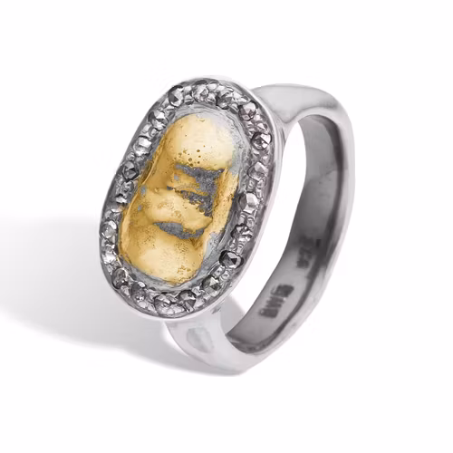 By Birdie Dagmar Signet Pavé Ring