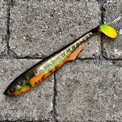 OUTLET FuseShad Golden Black Pike 27cm