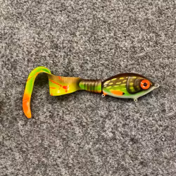 Ulm Tail UV Pike 22cm