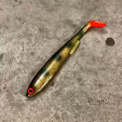 Gigashad Hot Kiwi Perch 20cm