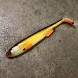 Gigashad Official Roach 33cm