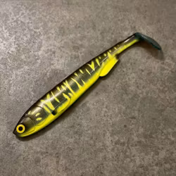 Gigashad UVC Pike 33cm